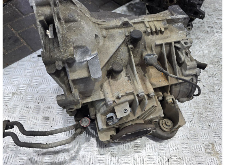 КПП автоматическая (АКПП) к Audi A6, 2001г.