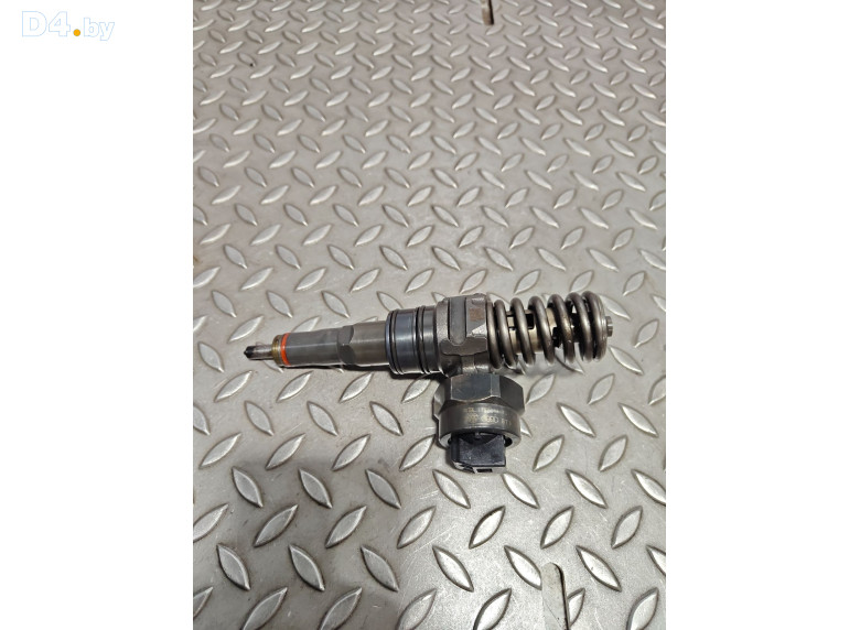 Форсунка к Volkswagen Passat 2001 г.