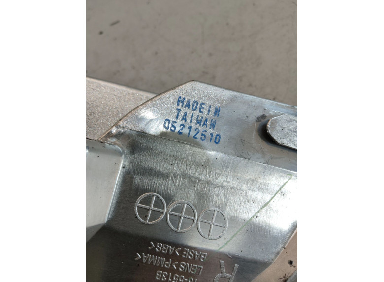 Поворотник правый к Peugeot Partner, 2001г.