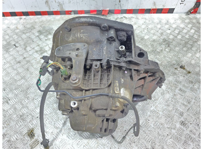 КПП механическая (МКПП) к Renault Laguna, 2004г.