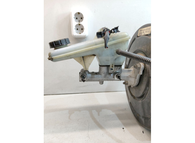 Цилиндр тормозной главный к Opel Vivaro, 2008г.