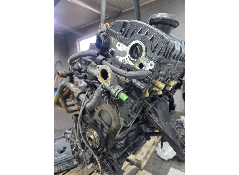 Двигатель к Volkswagen Passat, 2002г.