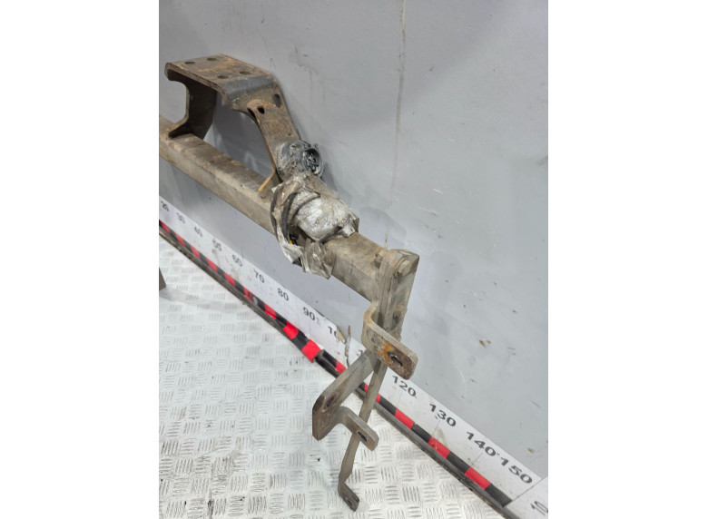 Прицепное устройство (фаркоп) к Renault Master, 2012г.