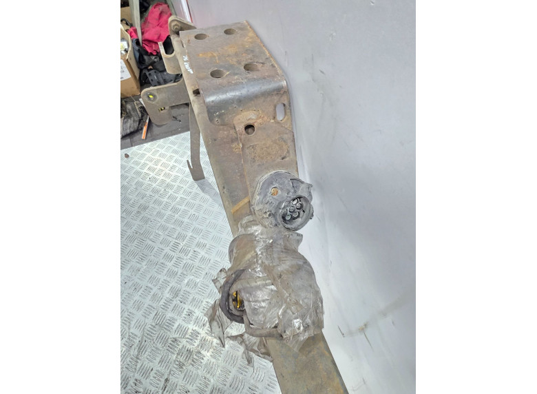 Прицепное устройство (фаркоп) к Renault Master, 2012г.
