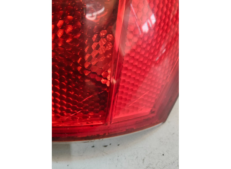Фонарь задний правый к Audi A4, 2004г.