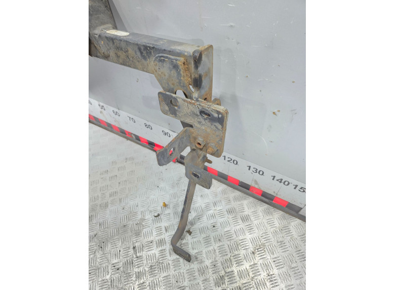 Прицепное устройство (фаркоп) к Renault Master, 2012г.