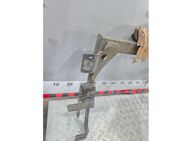 Прицепное устройство (фаркоп) к Renault Master, 2012г.