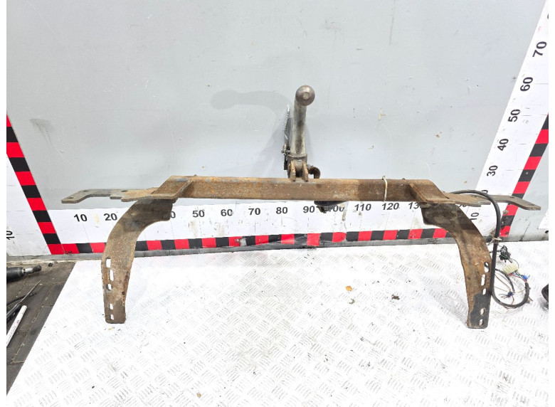 Прицепное устройство (фаркоп) к Citroen C4 Grand Picasso, 2011г.