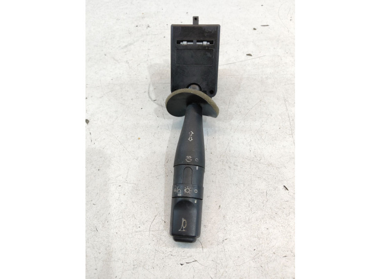 Переключатель поворотов к Citroen Xsara Picasso, 2002г.