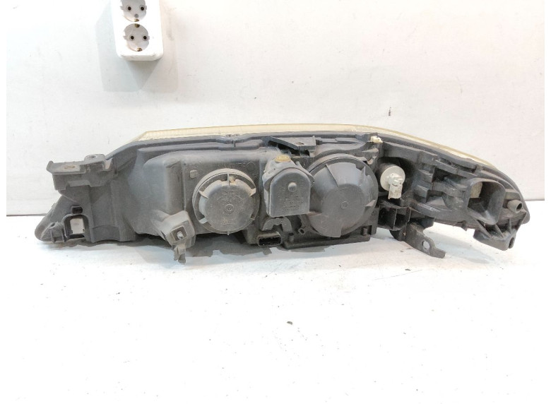 Фара правая к Renault Laguna, 2004г.