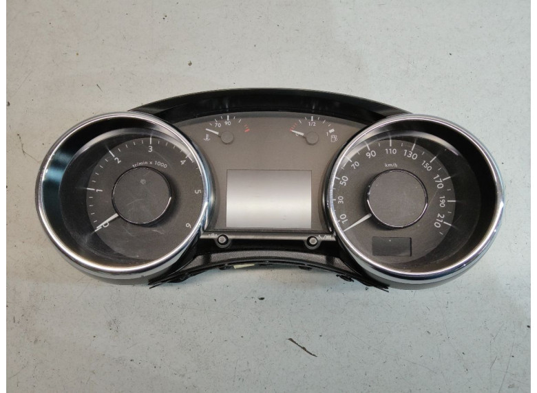 Щиток приборов (приборная панель) к Peugeot 3008, 2011г.