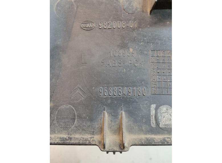 Фонарь противотуманный левый к Citroen C4 Grand Picasso, 2015г.