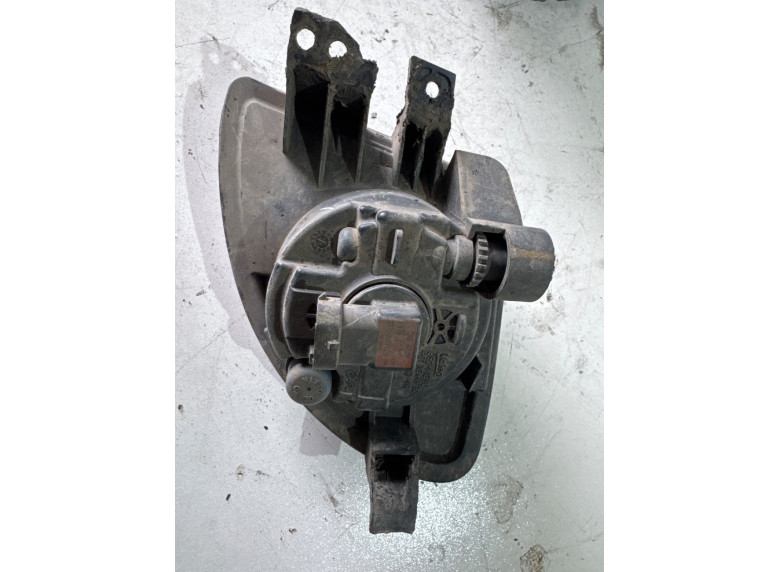 Фара противотуманная правая к BMW 5 F10/F11/GT F07, 2010г.