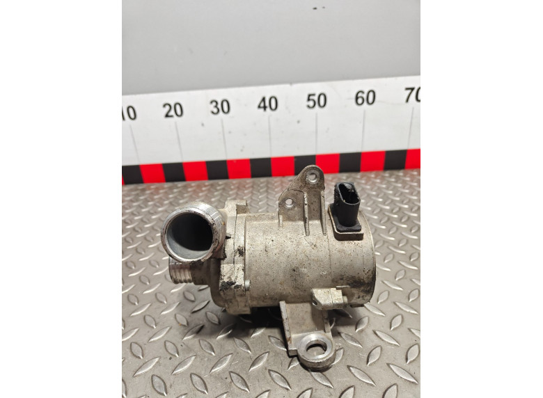 Помпа дополнительная к BMW 3 E90/E91/E92/E93, 2012г.