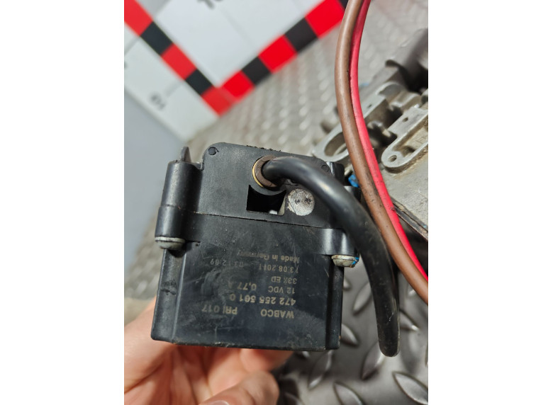 Компрессор пневмоподвески к BMW 5 F10/F11/GT F07, 2010г.