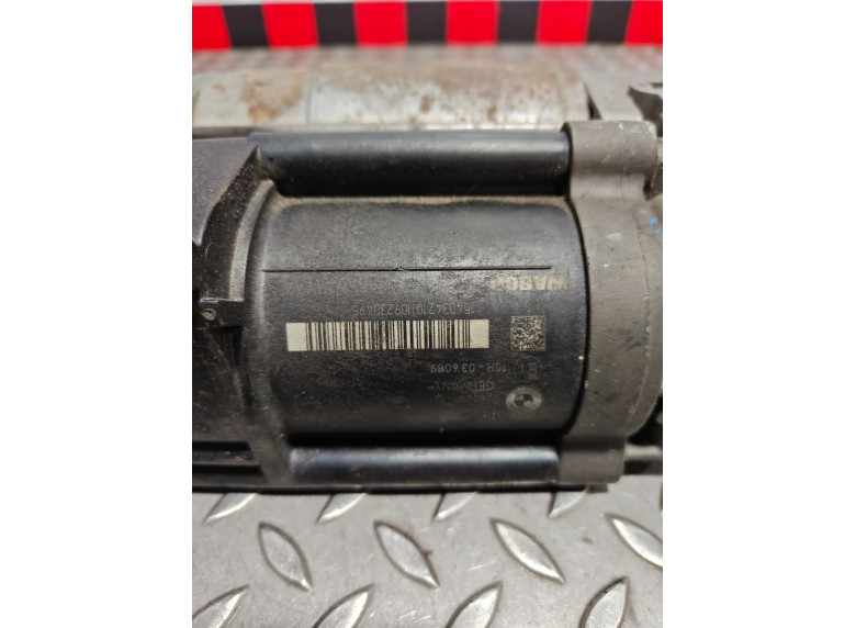 Компрессор пневмоподвески к BMW 5 F10/F11/GT F07, 2010г.