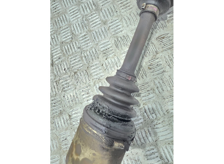 Полуось передняя левая (приводной вал, ШРУС) к Nissan Primera, 2002г.