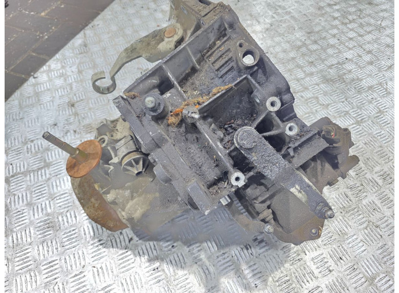 КПП механическая (МКПП) к Peugeot 306, 2000г.