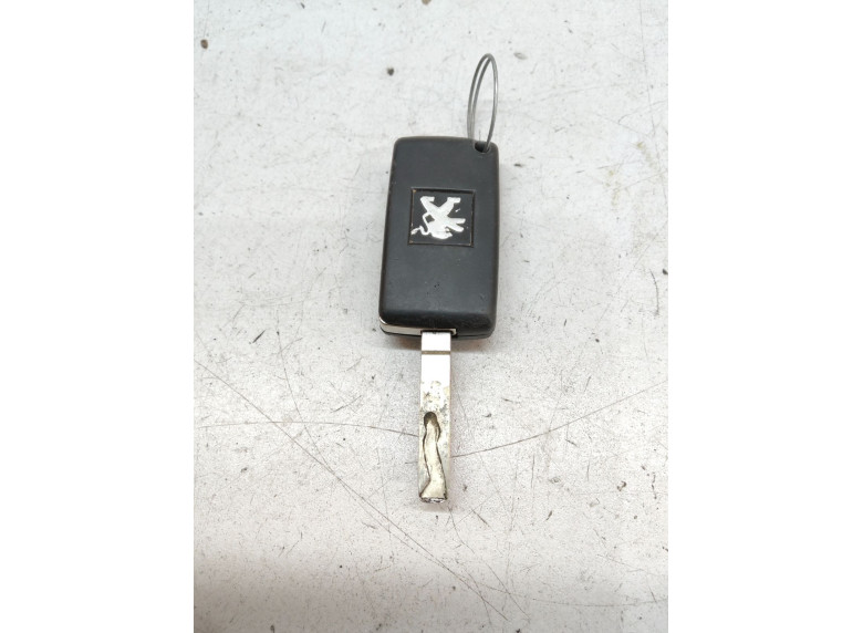Ключ к Peugeot 5008, 2010г.