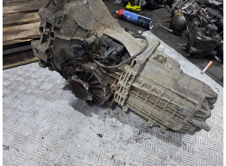 КПП механическая (МКПП) к Audi A4, 2003г.