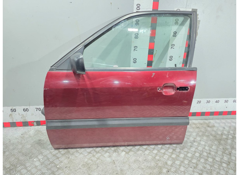 Стеклоподъемник электрический передний левый к Volkswagen Passat, 1995г.