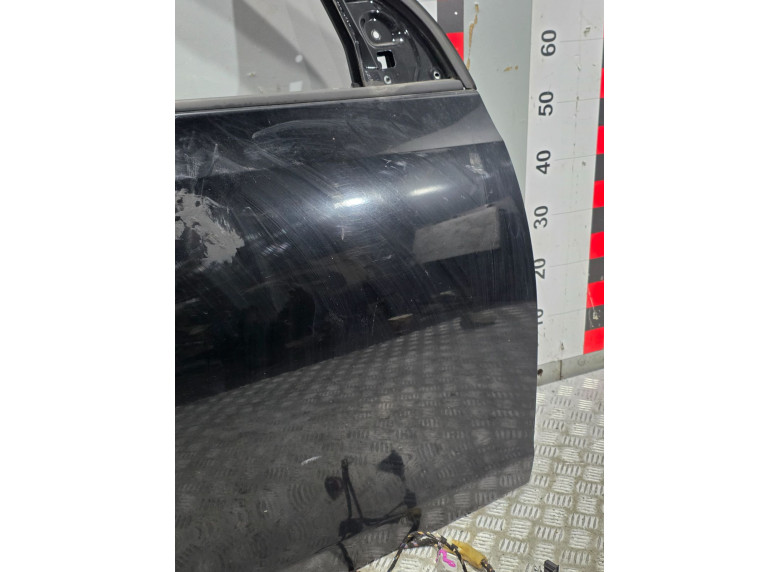 Дверь передняя правая к Volkswagen Golf, 2009г.