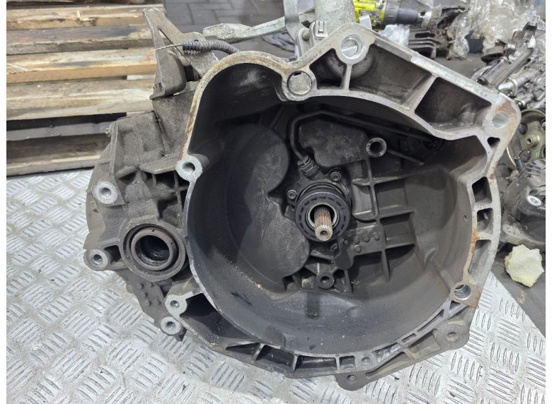 КПП механическая (МКПП) к Opel Astra, 2008г.