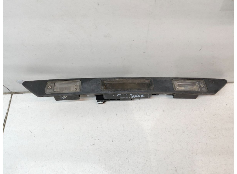 Накладка подсветки номера к Audi A4, 2004г.