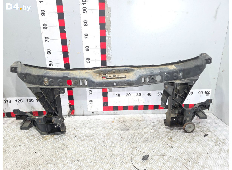 Передняя панель крепления облицовки (телевизор) к Mercedes Sprinter 2007 г.
