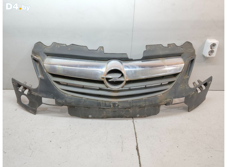 Решетка радиатора к Opel Corsa 2010 г.