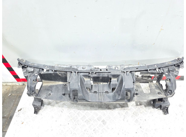 Рамка капота к Peugeot 3008, 2011г.