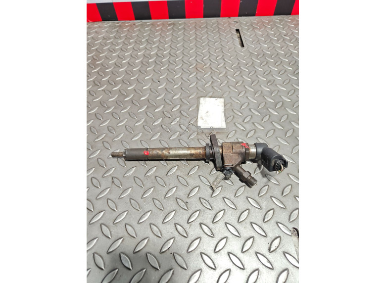 Форсунка к Peugeot 407, 2006г.