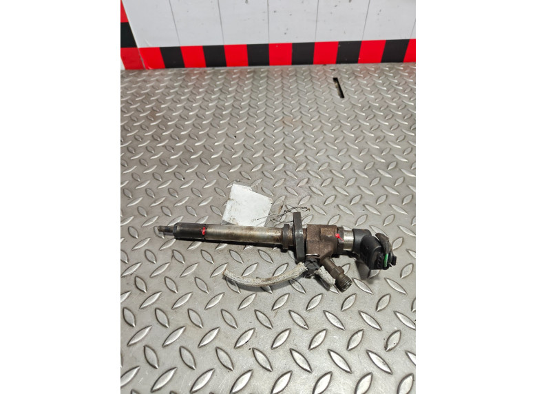 Форсунка к Peugeot 407, 2006г.