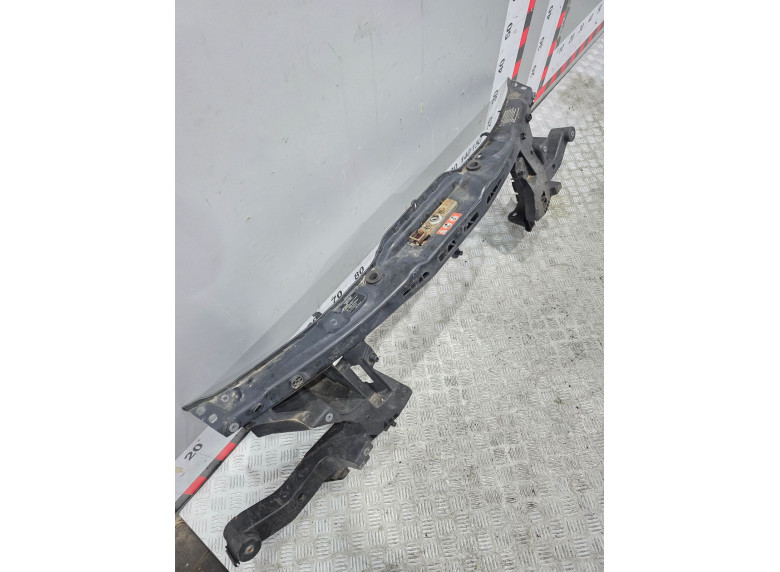 Передняя панель крепления облицовки (телевизор) к Mercedes Vito W639, 2006г.