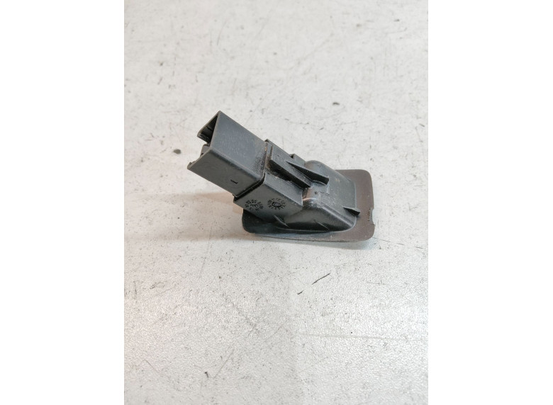 Разъем AUX / USB к Volvo V60, 2010г.