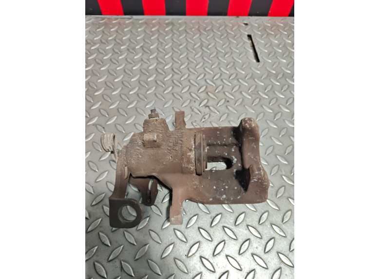 Суппорт задний левый к Peugeot 3008, 2010г.