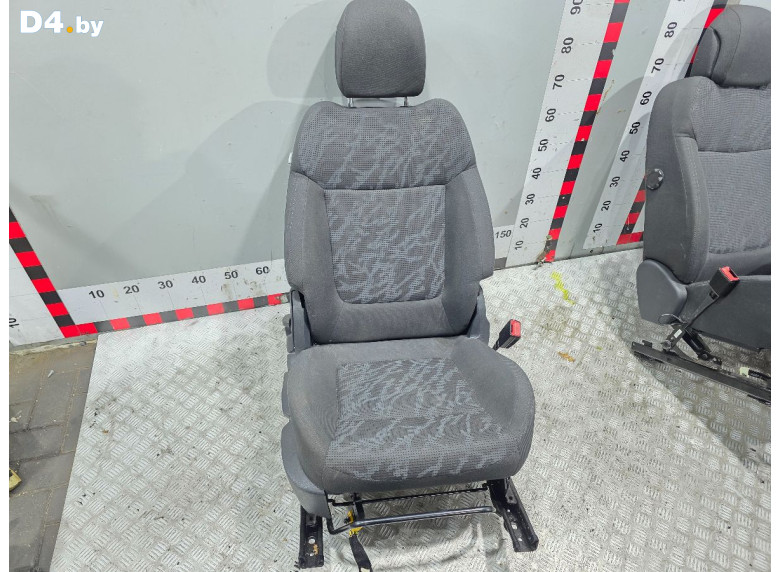 Сиденье переднее правое к Peugeot 3008 2012 г.