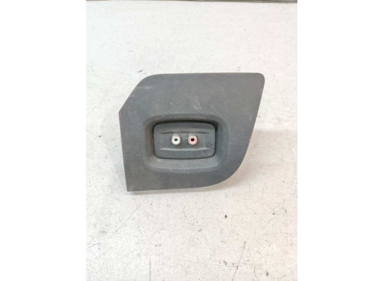 Разъем AUX / USB к Renault Master, 2011г.