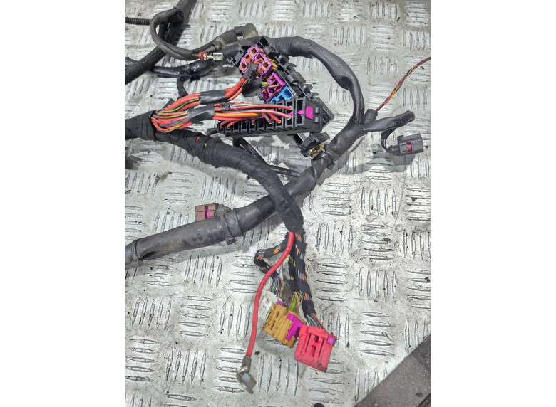 Проводка двигателя к Audi A6, 2007г.
