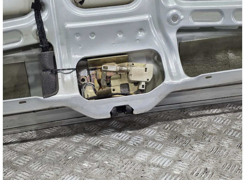 Крышка багажника (дверь 3-5) к Seat Alhambra, 2003г.