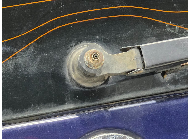 Моторчик заднего стеклоочистителя (дворника) к Volkswagen Sharan, 2003г.