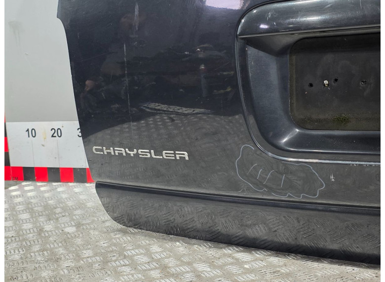 Крышка багажника (дверь 3-5) к Chrysler Voyager, 1998г.