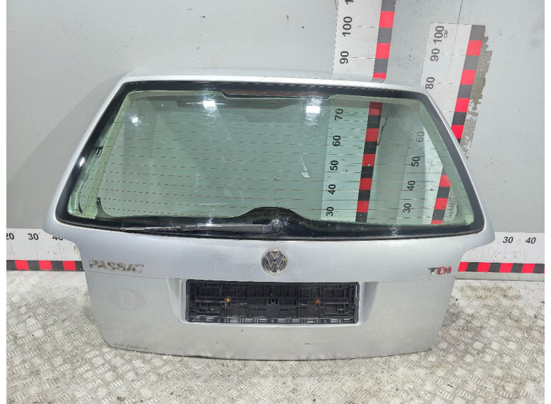 Крышка багажника (дверь 3-5) к Volkswagen Passat, 2001г.