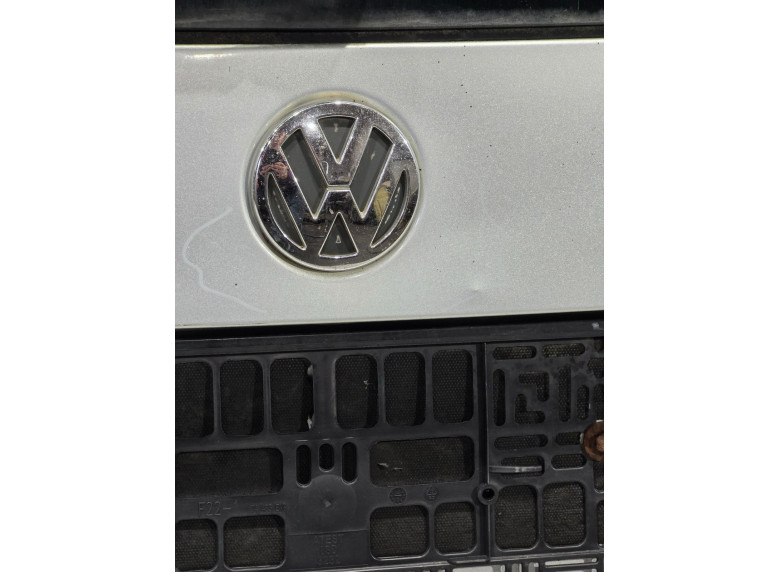 Крышка багажника (дверь 3-5) к Volkswagen Passat, 2001г.