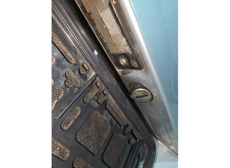 Крышка багажника (дверь 3-5) к Volkswagen Passat, 2001г.