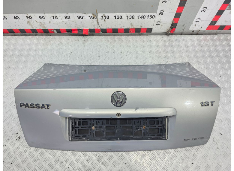 Крышка багажника (дверь 3-5) к Volkswagen Passat, 1999г.