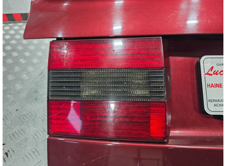 Фонарь крышки багажника левый к Volkswagen Passat, 1995г.