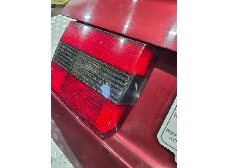 Фонарь крышки багажника левый к Volkswagen Passat, 1995г.