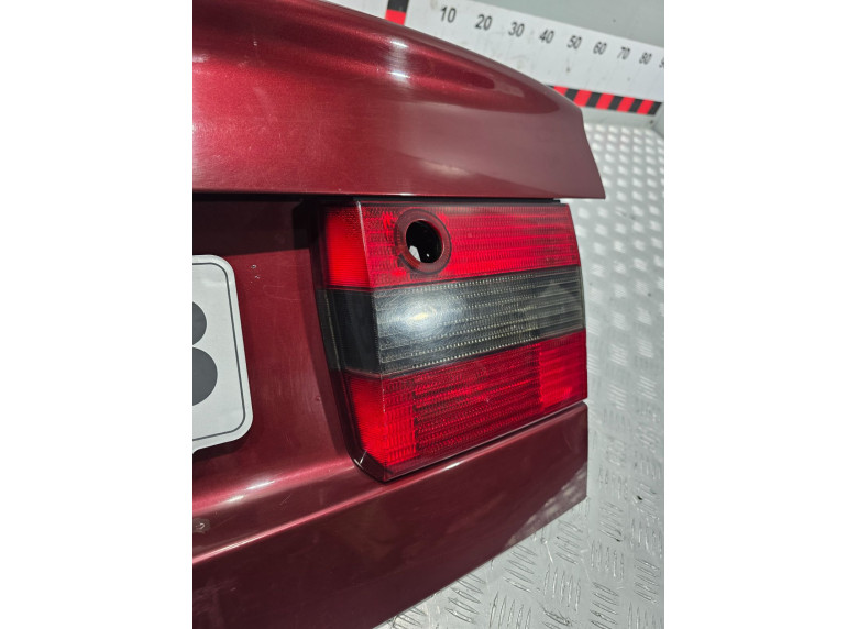 Фонарь крышки багажника правый к Volkswagen Passat, 1995г.