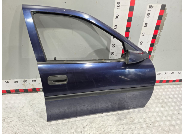 Дверь передняя правая к Opel Vectra, 1998г.